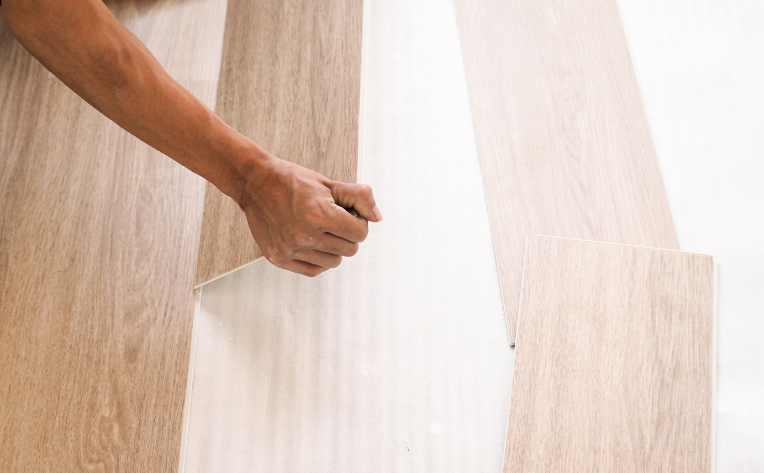 installing light white oak look luxury vinyl plank